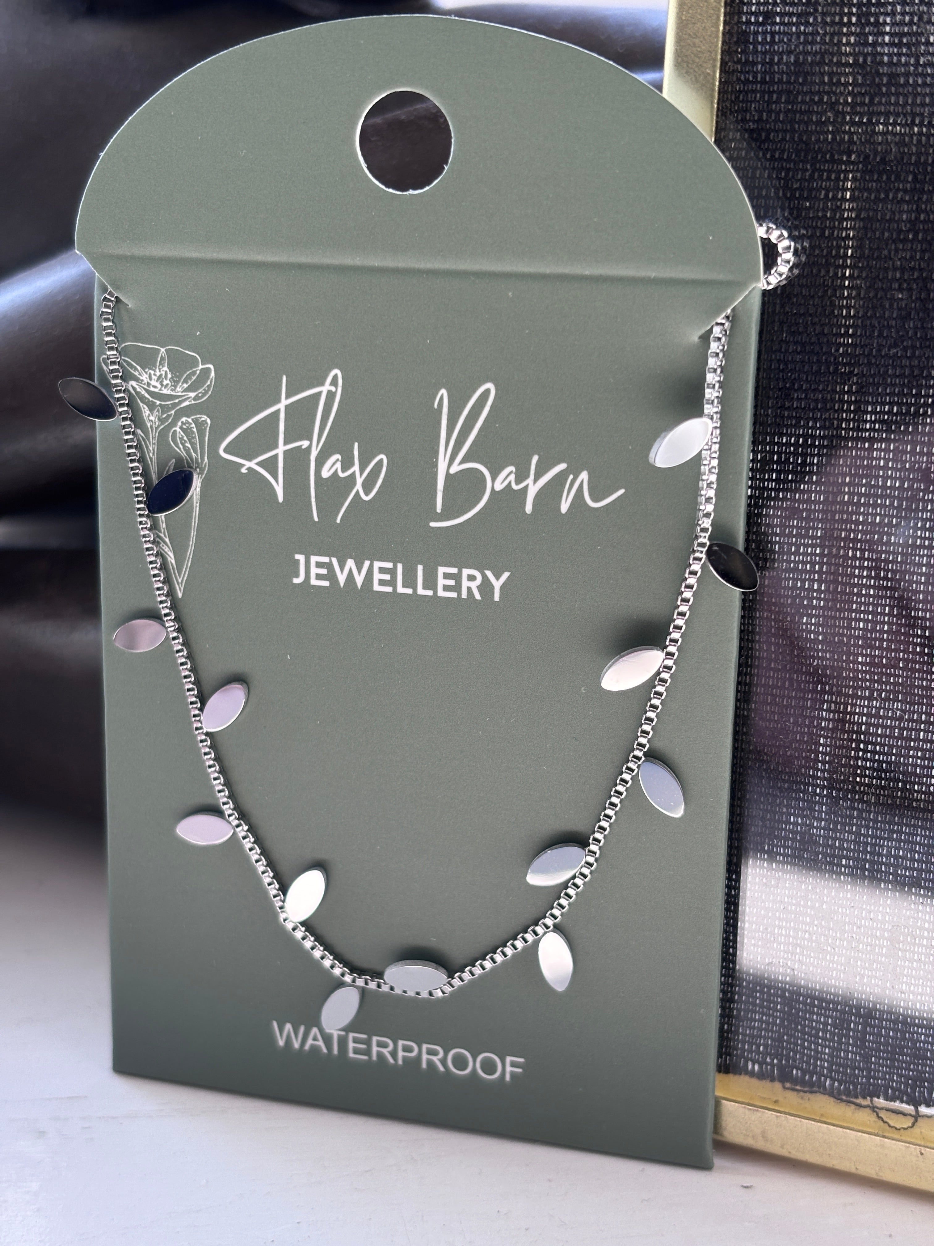 Flax Barn Silver Tarnish Resistant Alternating Leaf Necklace